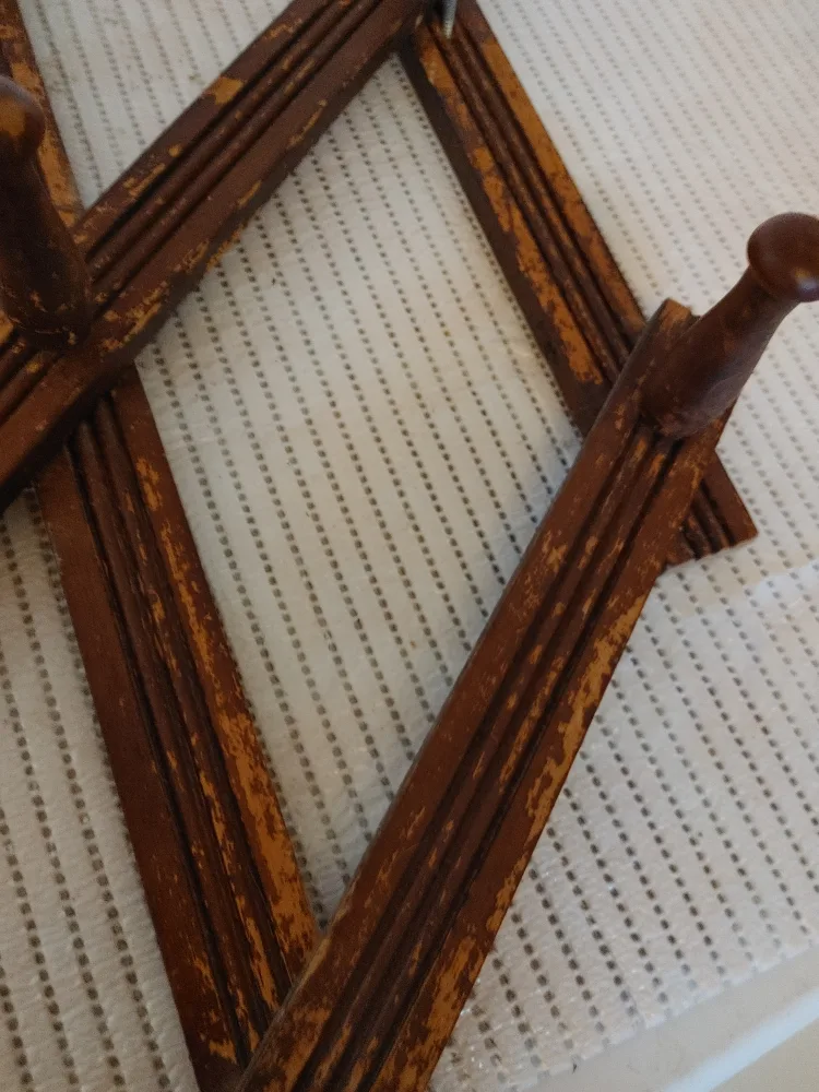 Vintage Wooden Accordion Coat Rack image indicator(3)