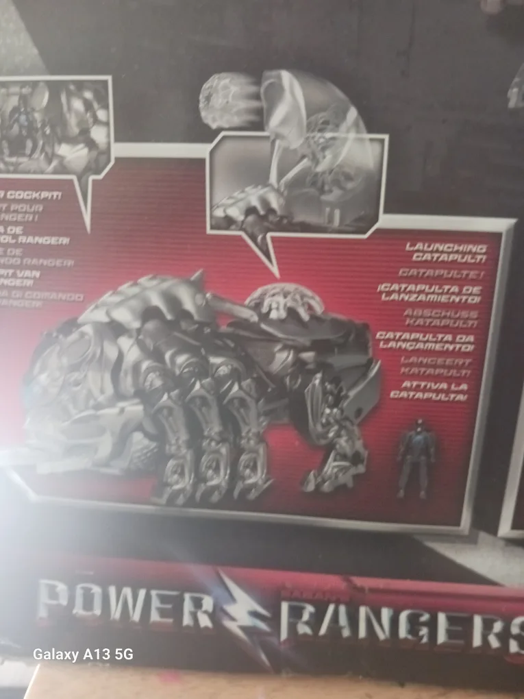 Power Rangers 5-in-1 Combined Megazord Toy image indicator(5)