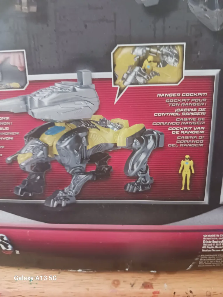 Power Rangers 5-in-1 Combined Megazord Toy image indicator(6)