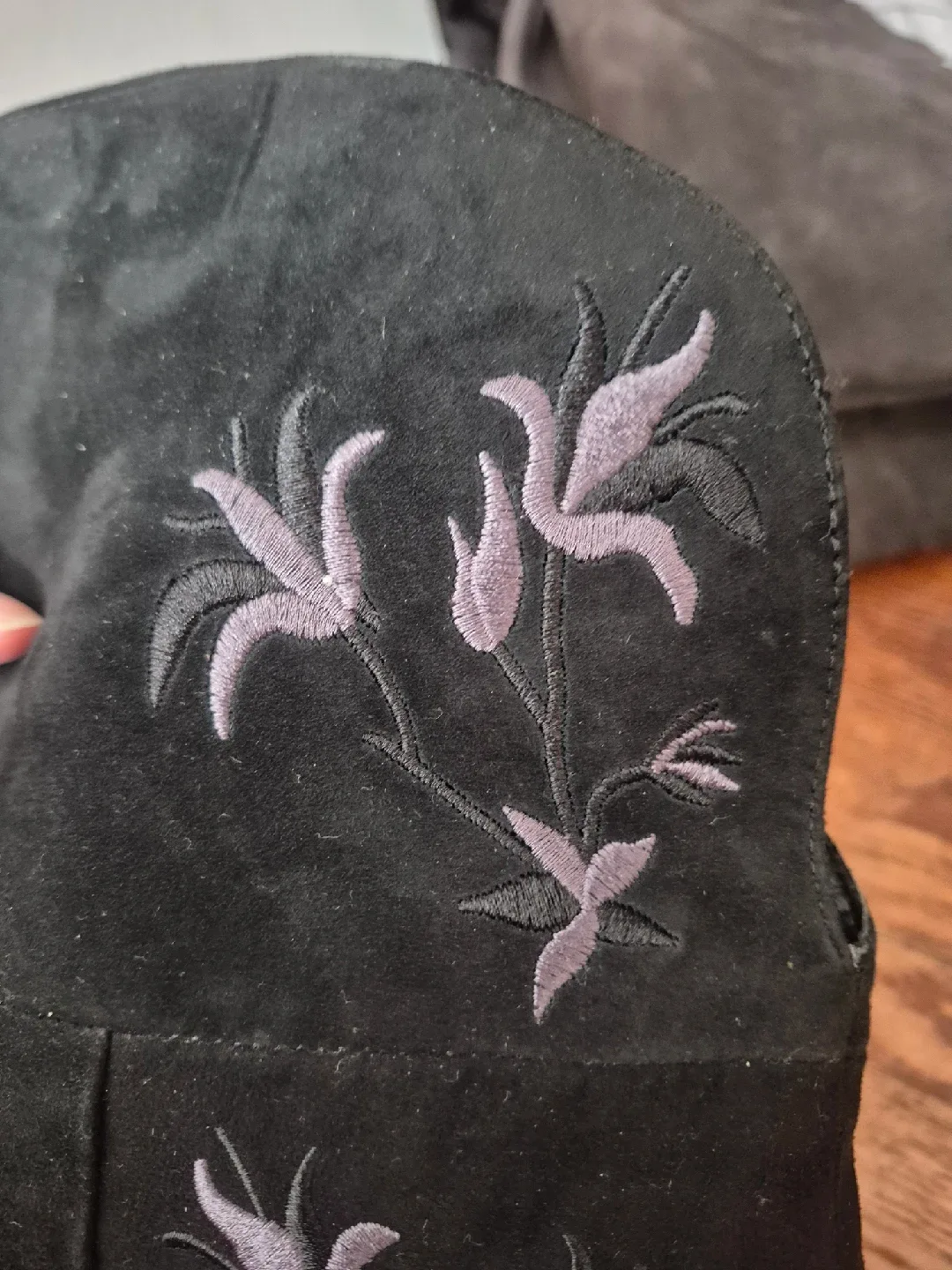 Kenneth Cole Black Suede Embroidered Boots - Size 7.5 image indicator(2)