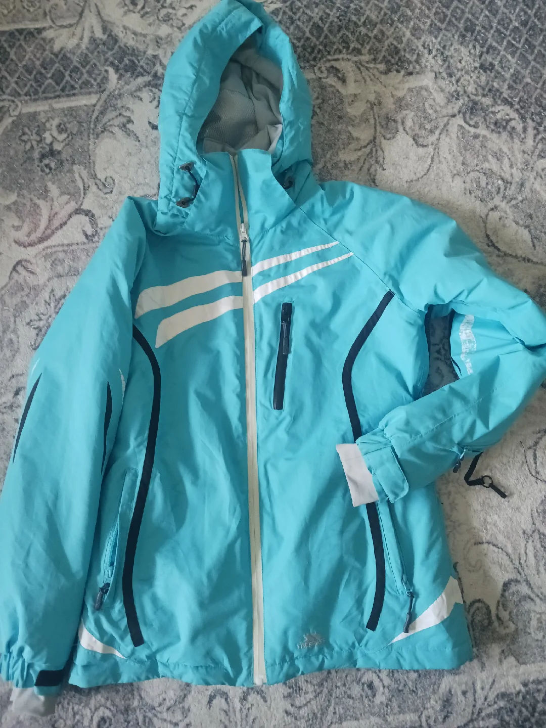 Variety of Women's Blazers image indicator(10)