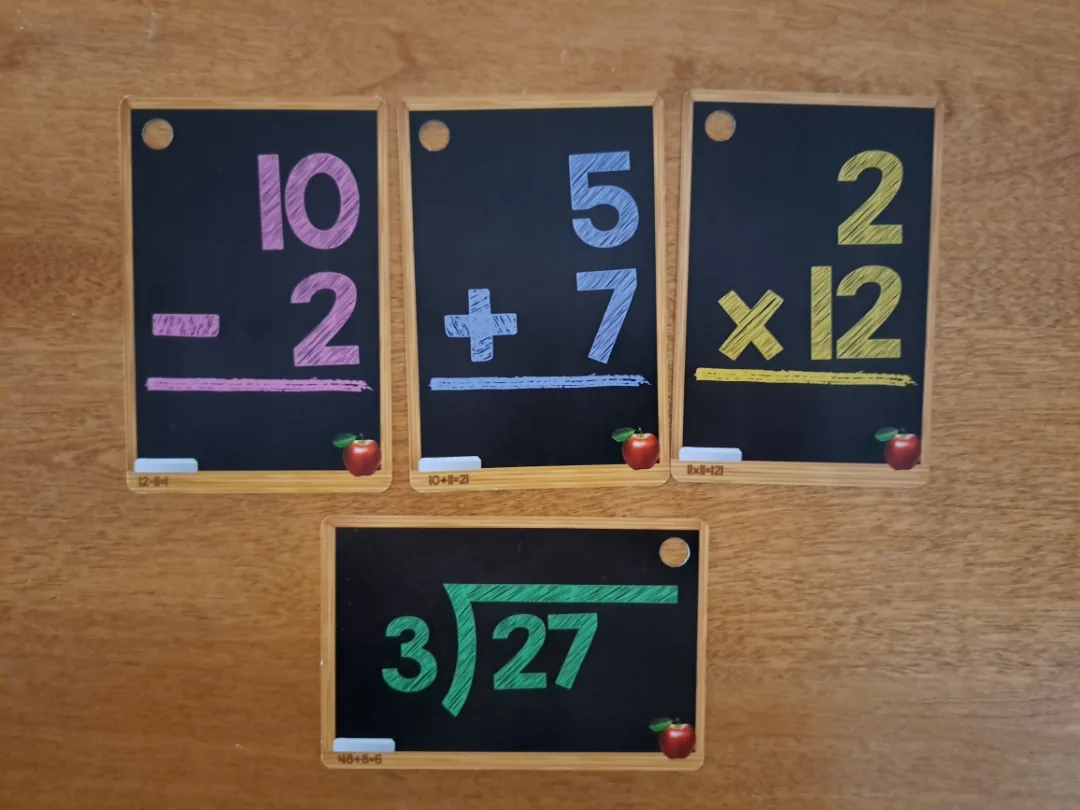 Star Right 4-in-1 Math Flash Cards Pack image indicator(2)