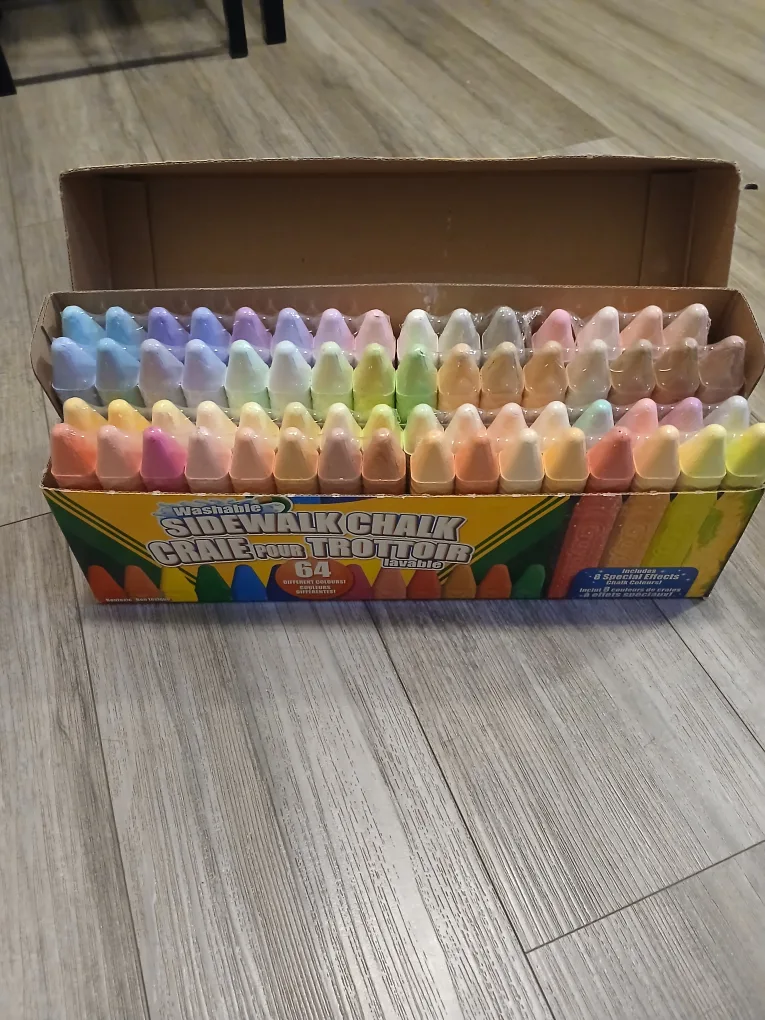 Crayola Washable Sidewalk Chalk - 64 Count image indicator(2)