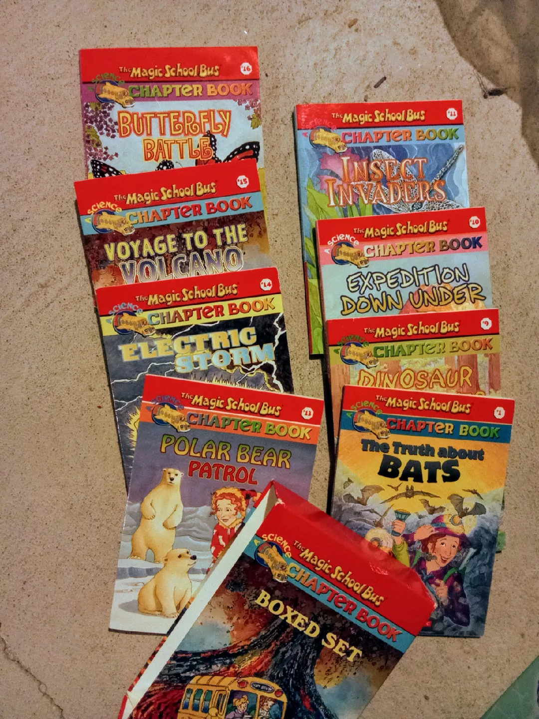 Magic School Bus Chapter Books Boxed Set 8 books thumbnail