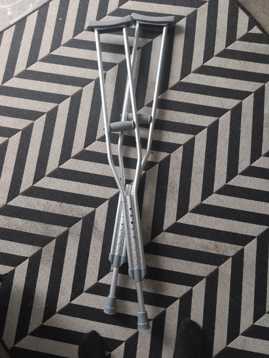 Adjustable Aluminum Crutches