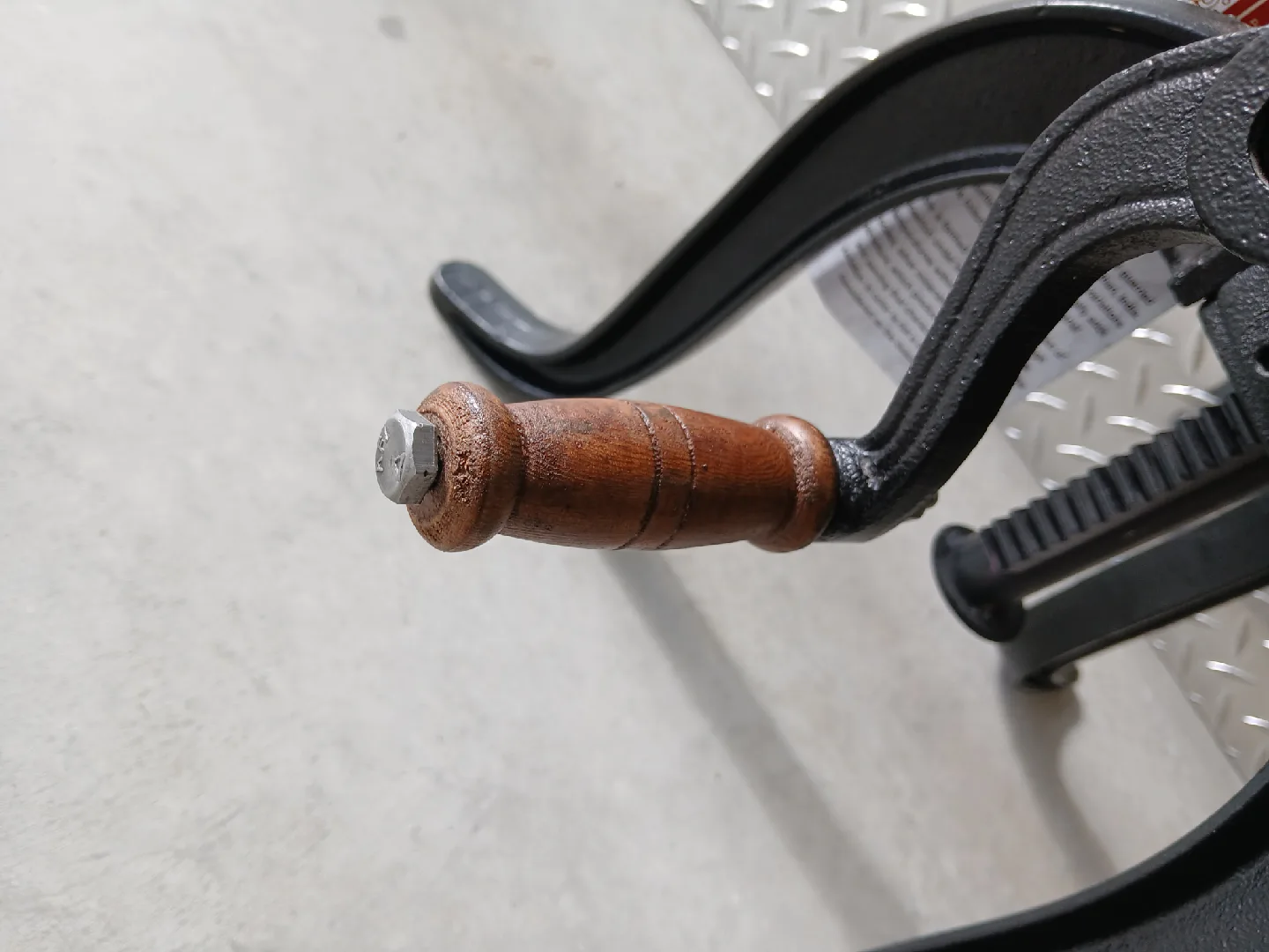 Marble Top Cast Iron Adjustable Table image indicator(4)