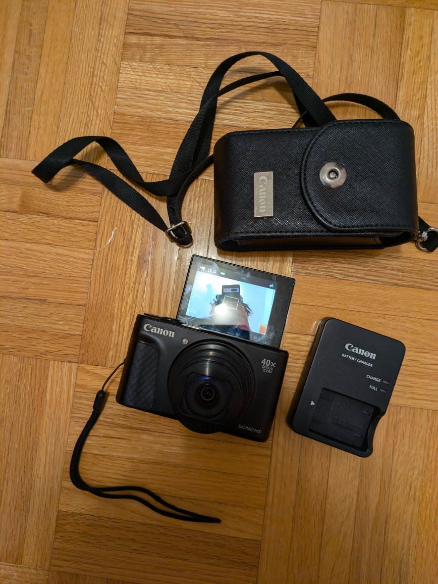 canon xs740 hs