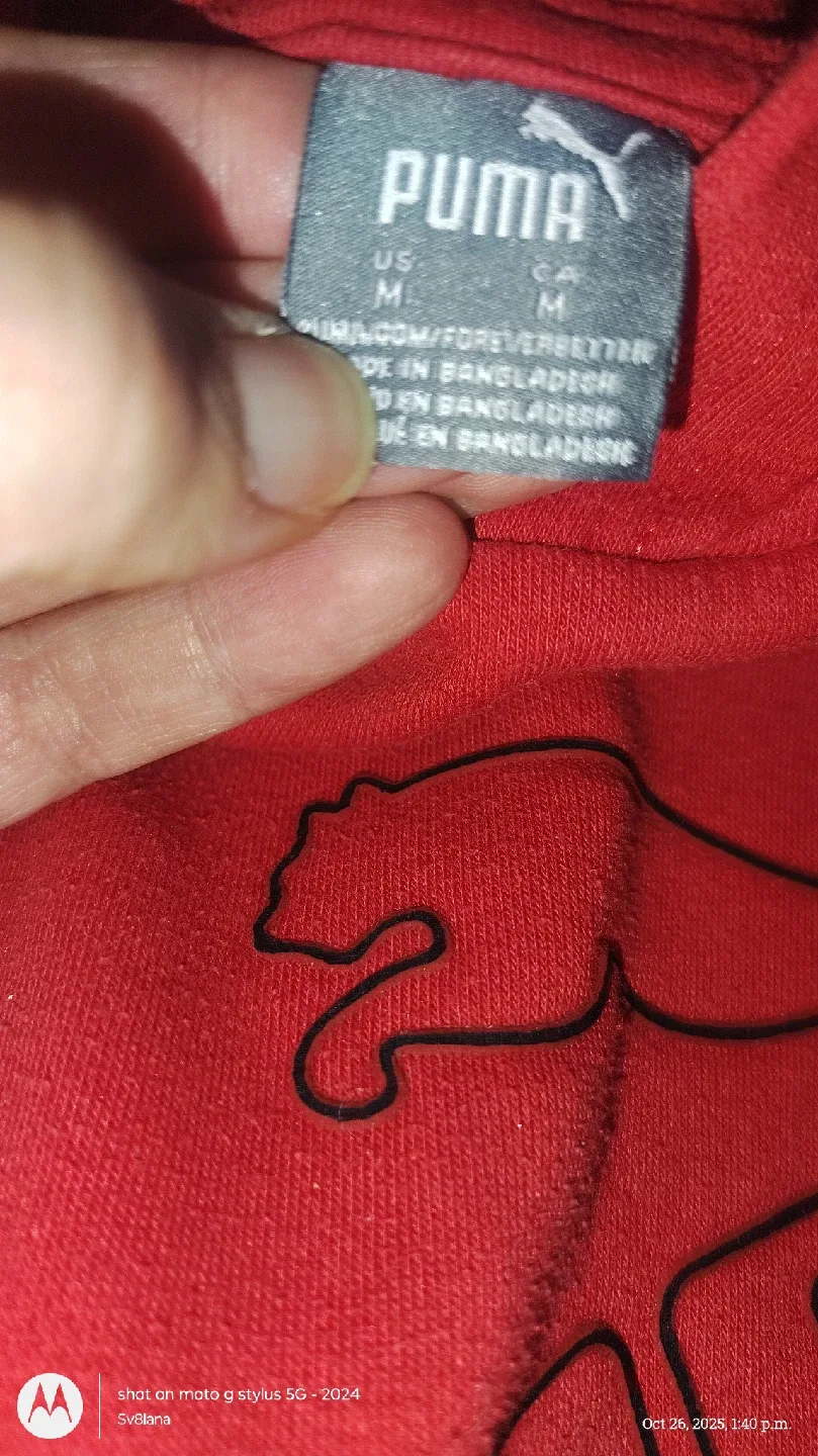 Puma Red Hoodie - Size M image indicator(2)