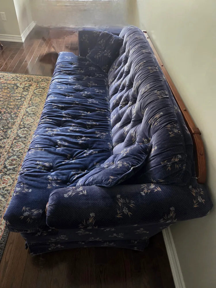 Sofa and Loveseat Set with 4 cushions image indicator(3)