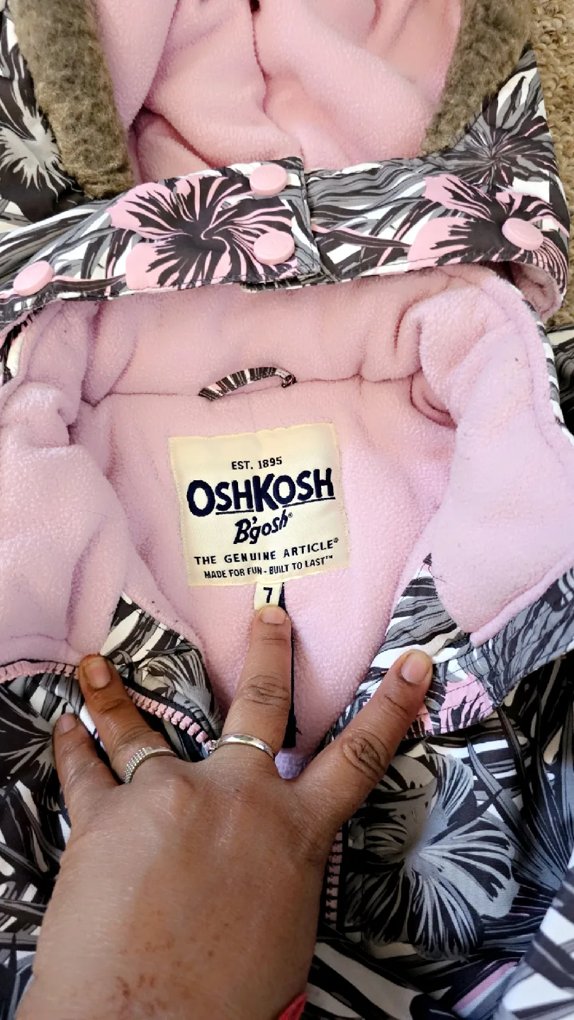 OshKosh B'gosh Girls' Snowsuit - Size 7 image indicator(4)