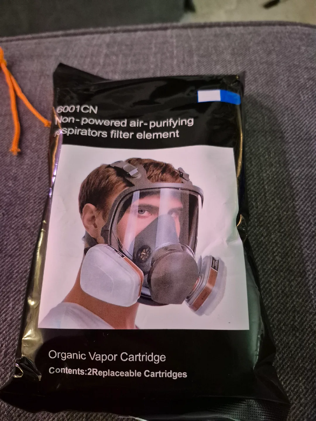 Full Face Respirator with Filters image indicator(3)