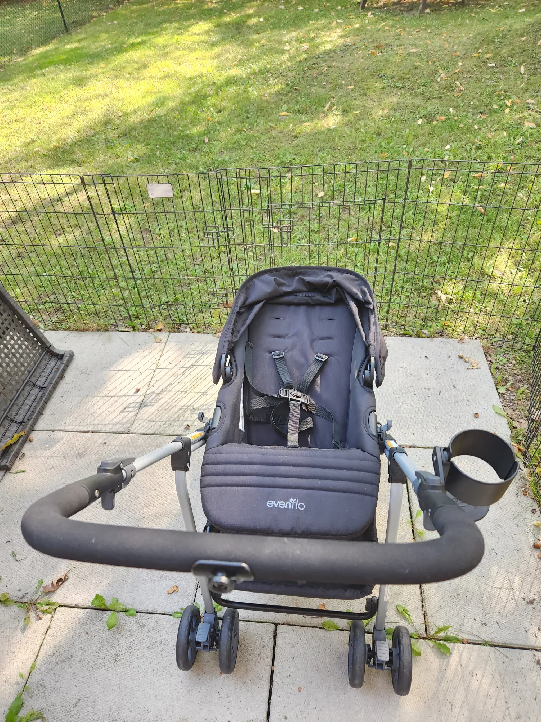 Evenflo Reversi Stroller - Black image indicator(5)