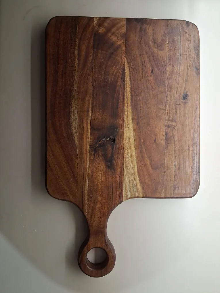 Wooden Cutting Board with Handle thumbnail