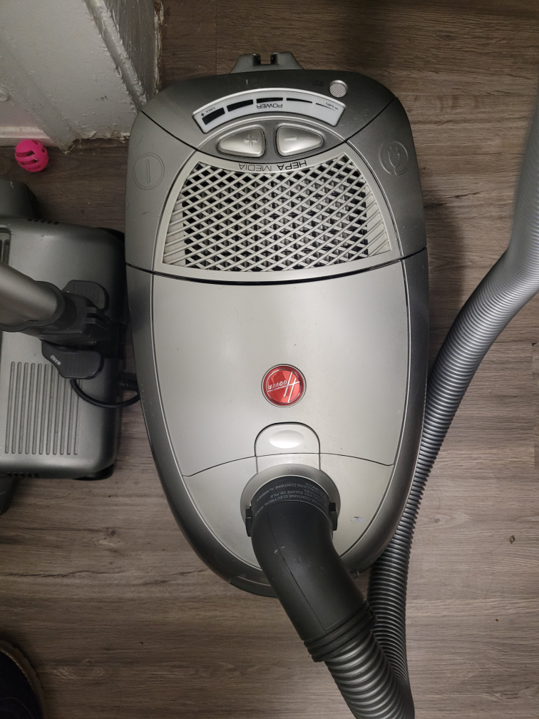 Hoover HEPA Media Vacuum Cleaner - photo 2