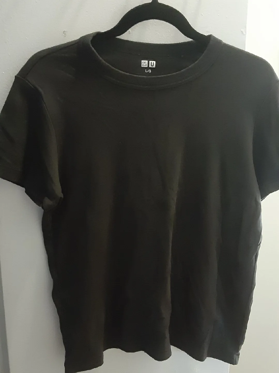 Uniqlo U T-Shirt - Size L image indicator(2)