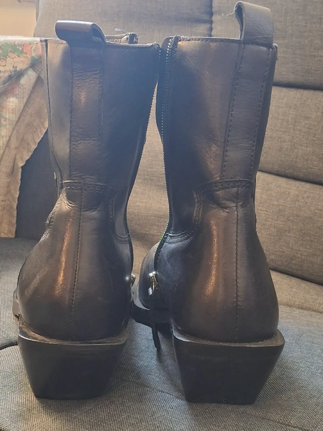 Floyd Black Leather Western Boots - Size 10 image indicator(4)