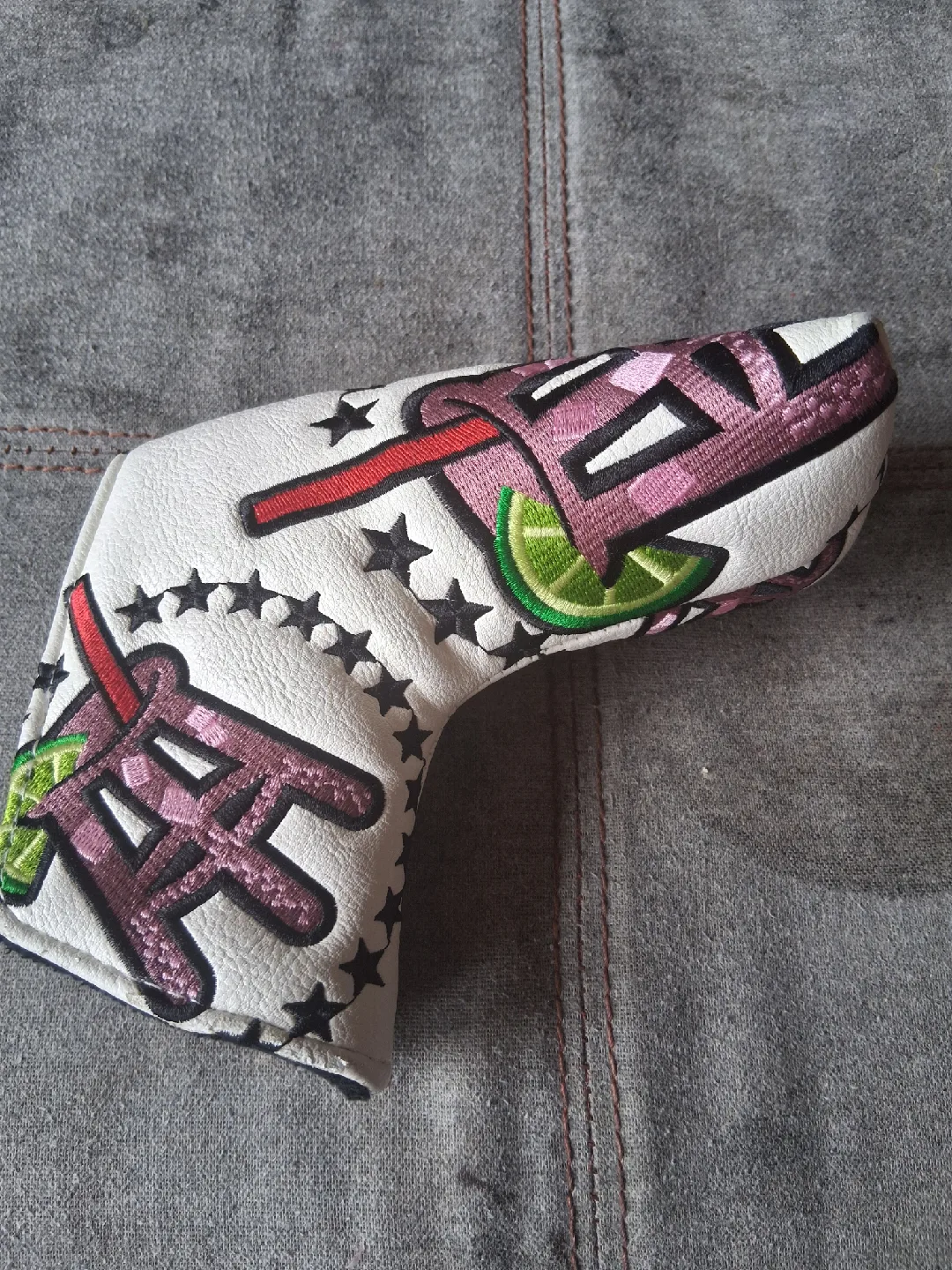 Golf Putter Head Cover image indicator(2)