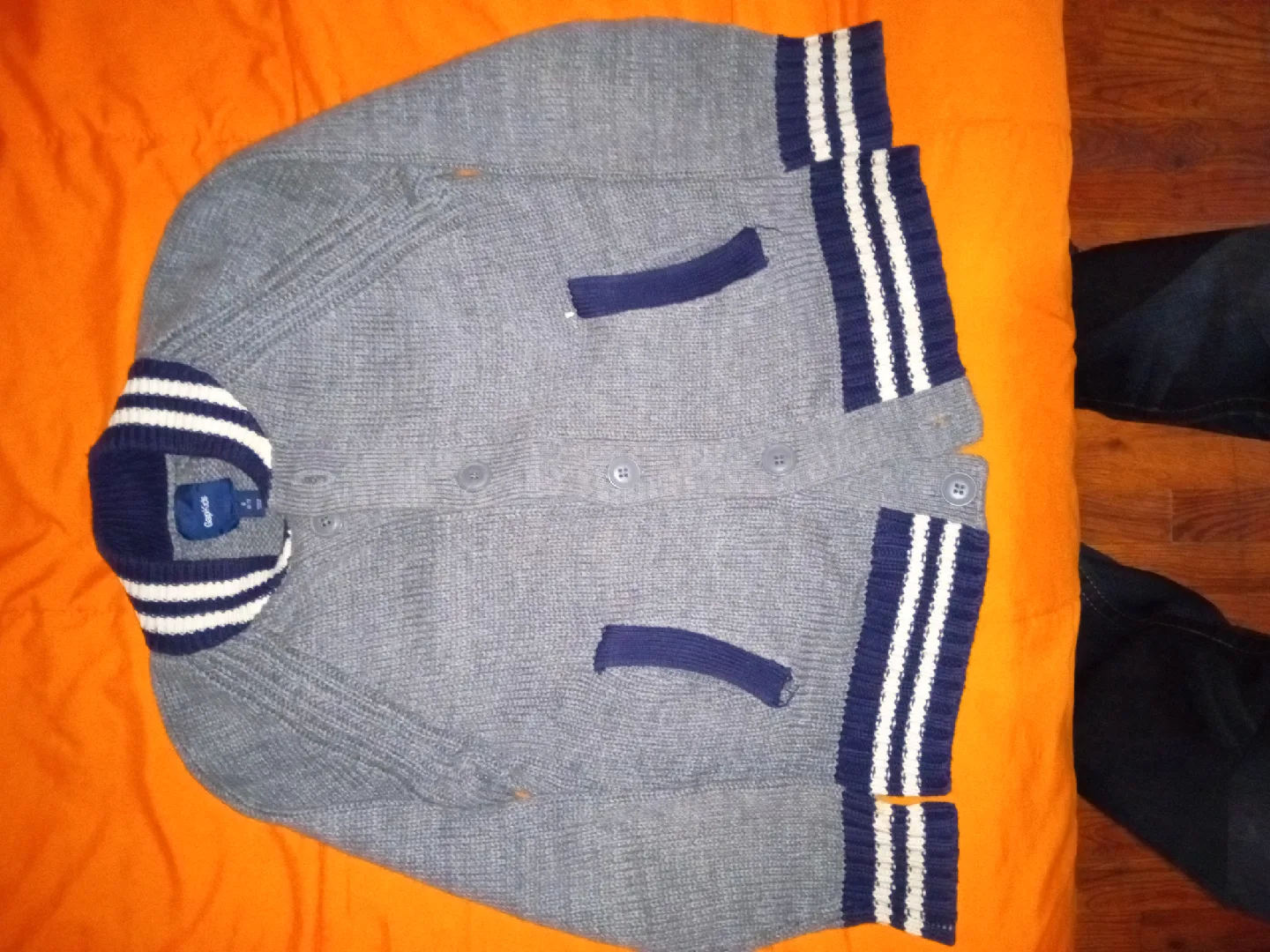Gap Kids Cardigan Sweater - Size S (6-7) image indicator(2)