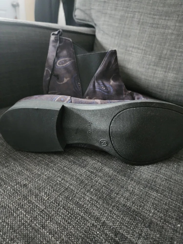 George Paisley Print Heeled Booties - Size 8 image indicator(3)