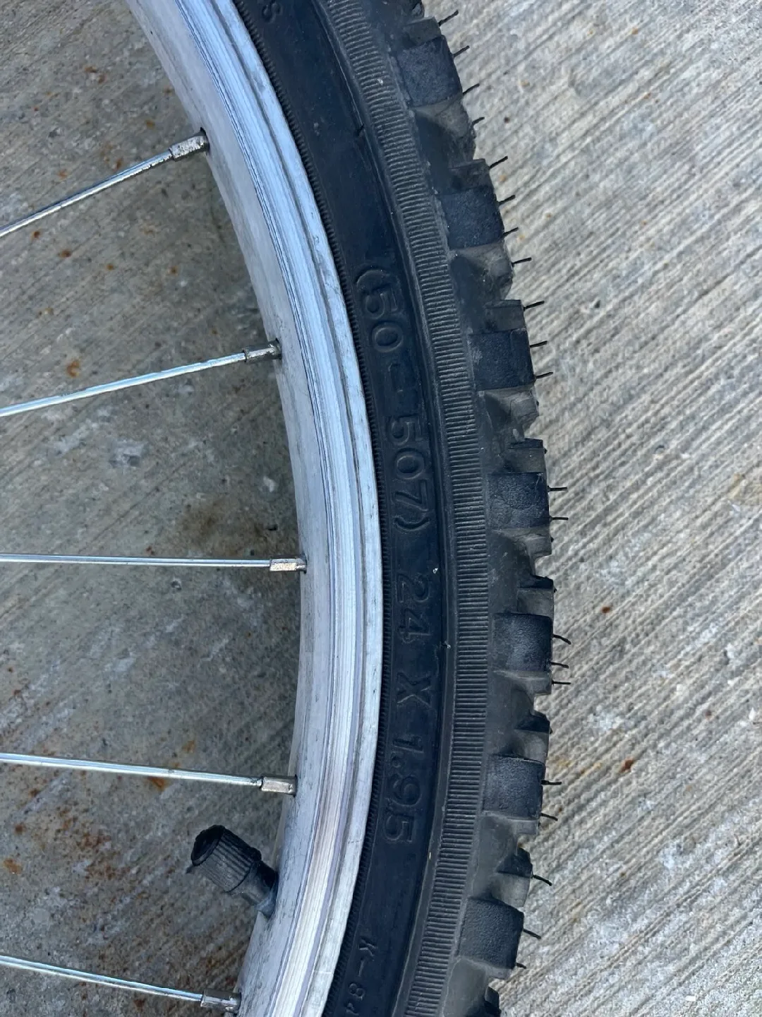 Rockrider ST100 Sport Trail Bike - 24'' image indicator(9)