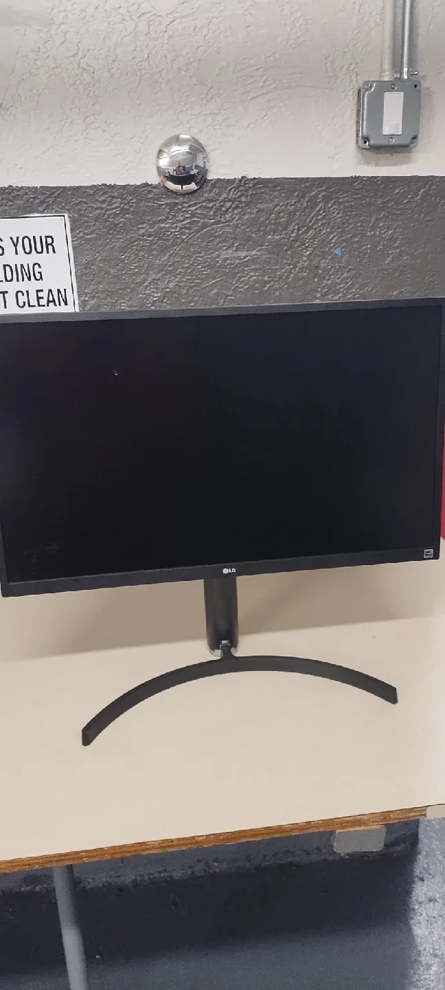 LG 27BL55U-B 27" Monitor thumbnail