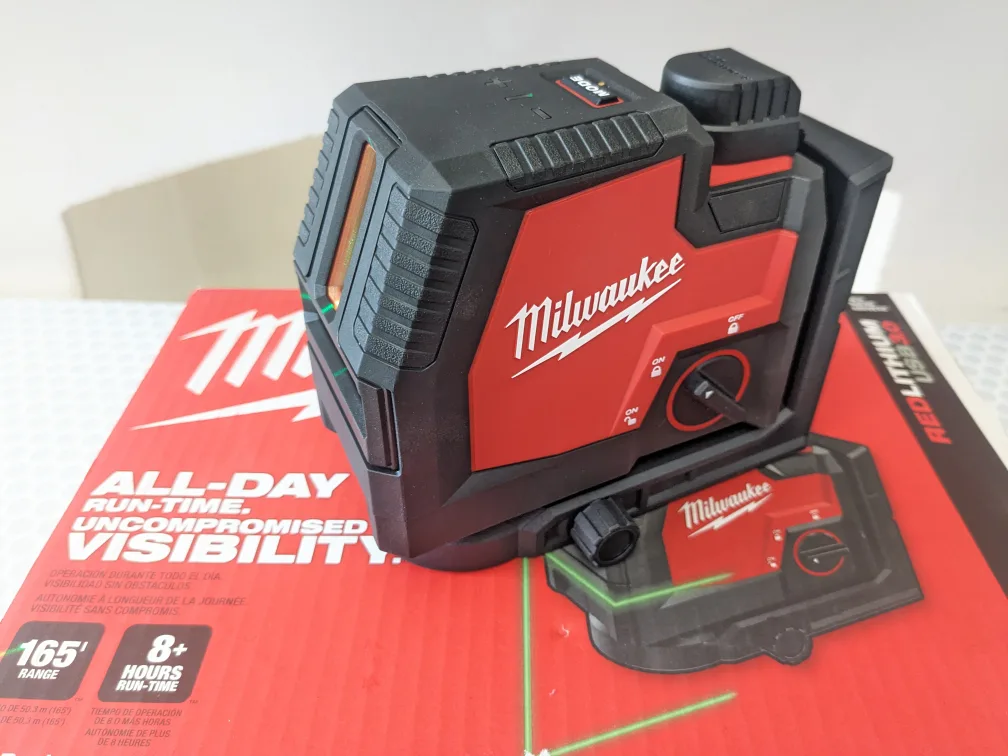 100FT Milwaukee - RECHARGEABLE Green Cross Line Laser Level image indicator(4)