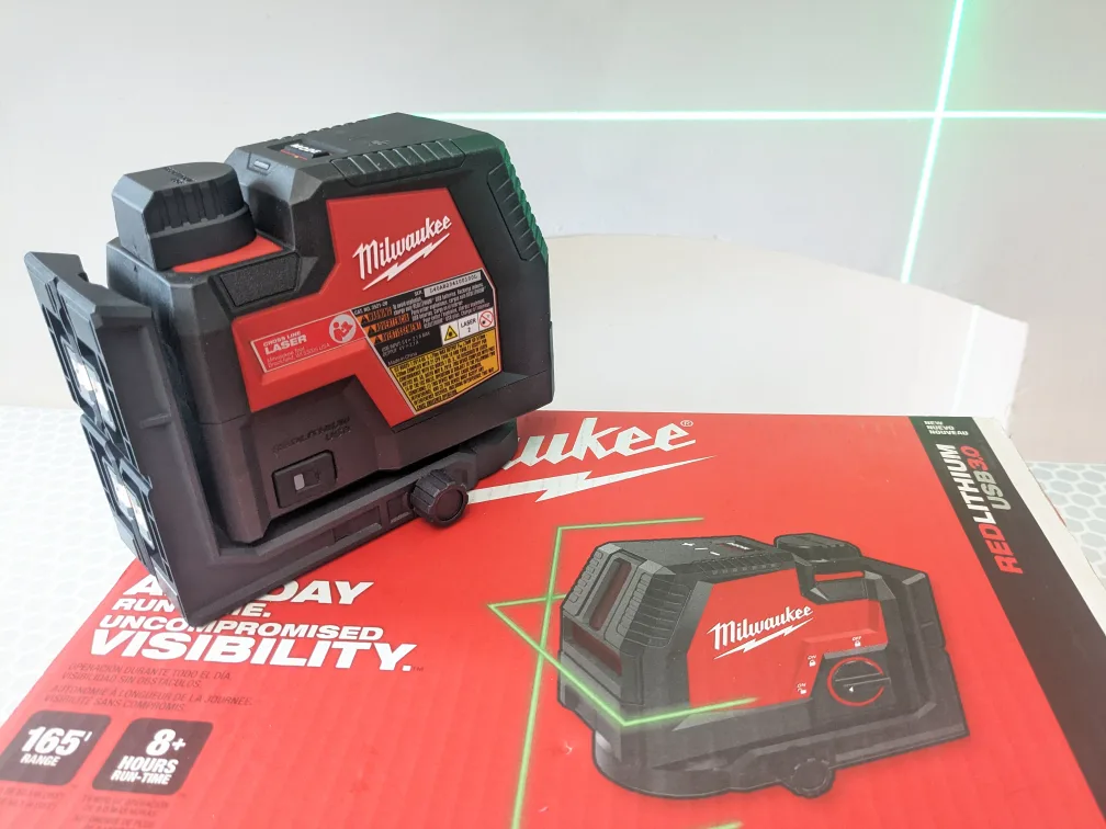 100FT Milwaukee - RECHARGEABLE Green Cross Line Laser Level image indicator(6)
