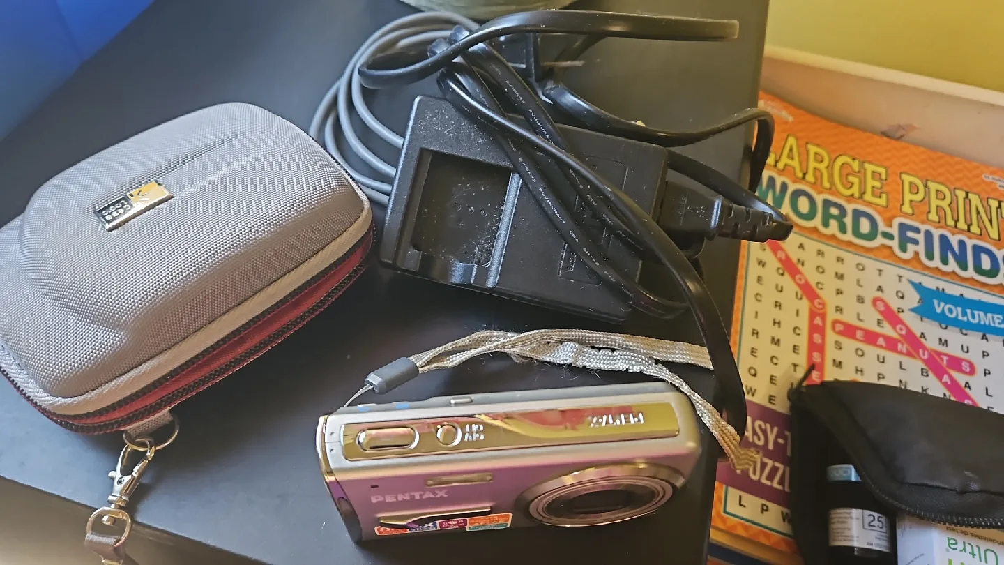 Pentax 8.0 Megapixels Digital Camera image indicator(2)