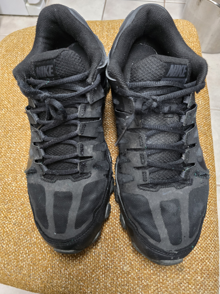 Nike Running Shoes - Size 11 - photo 2