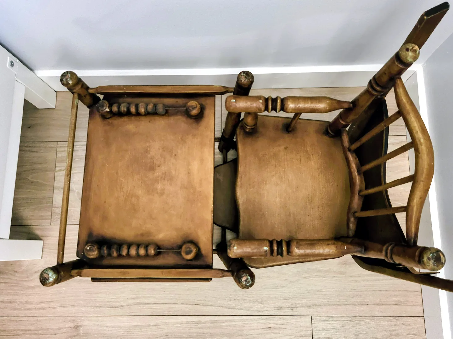 Vintage Mini High Chair - Converts into a Desk image indicator(7)