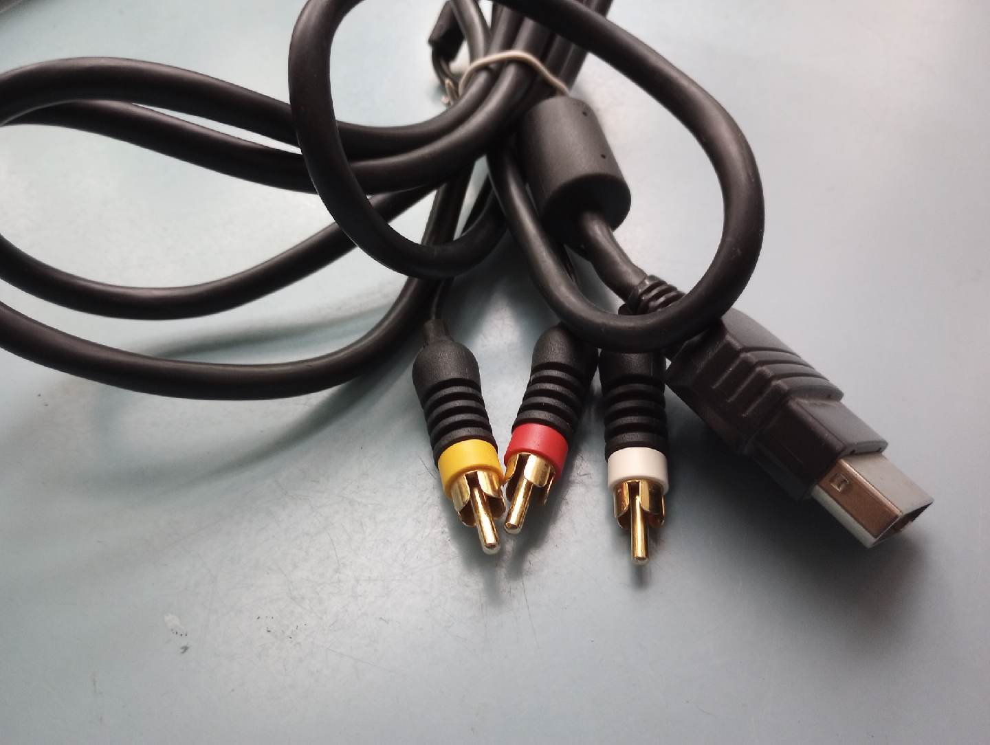 Xbox Original AV Video Cable - photo 2