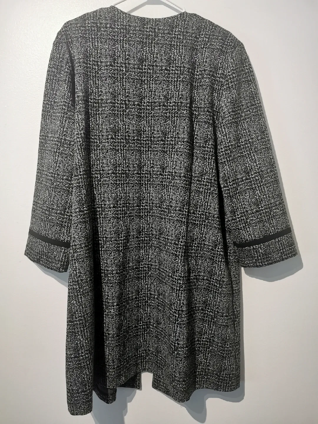 Joseph Ribkoff Jacket - Size CAN/US 22 image indicator(7)