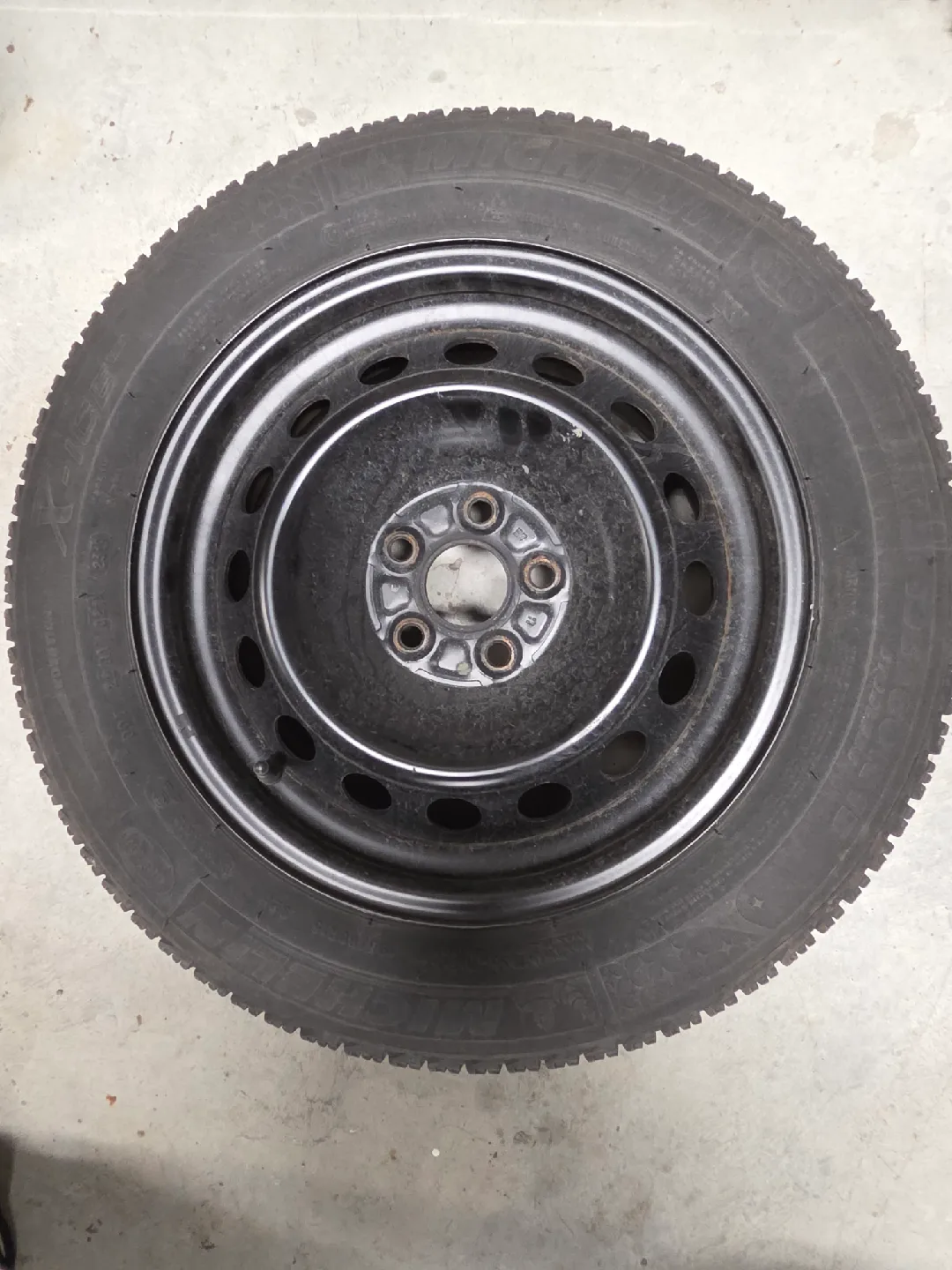 A set of Toyota Winter tires with rims for sale image indicator(4)