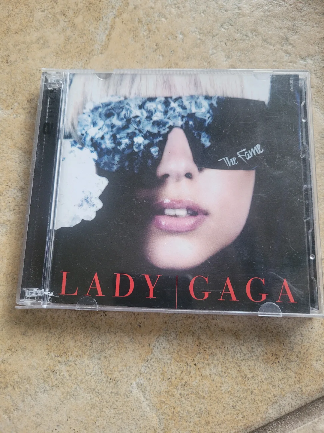 Lady Gaga - The Fame Monster CD image indicator(3)