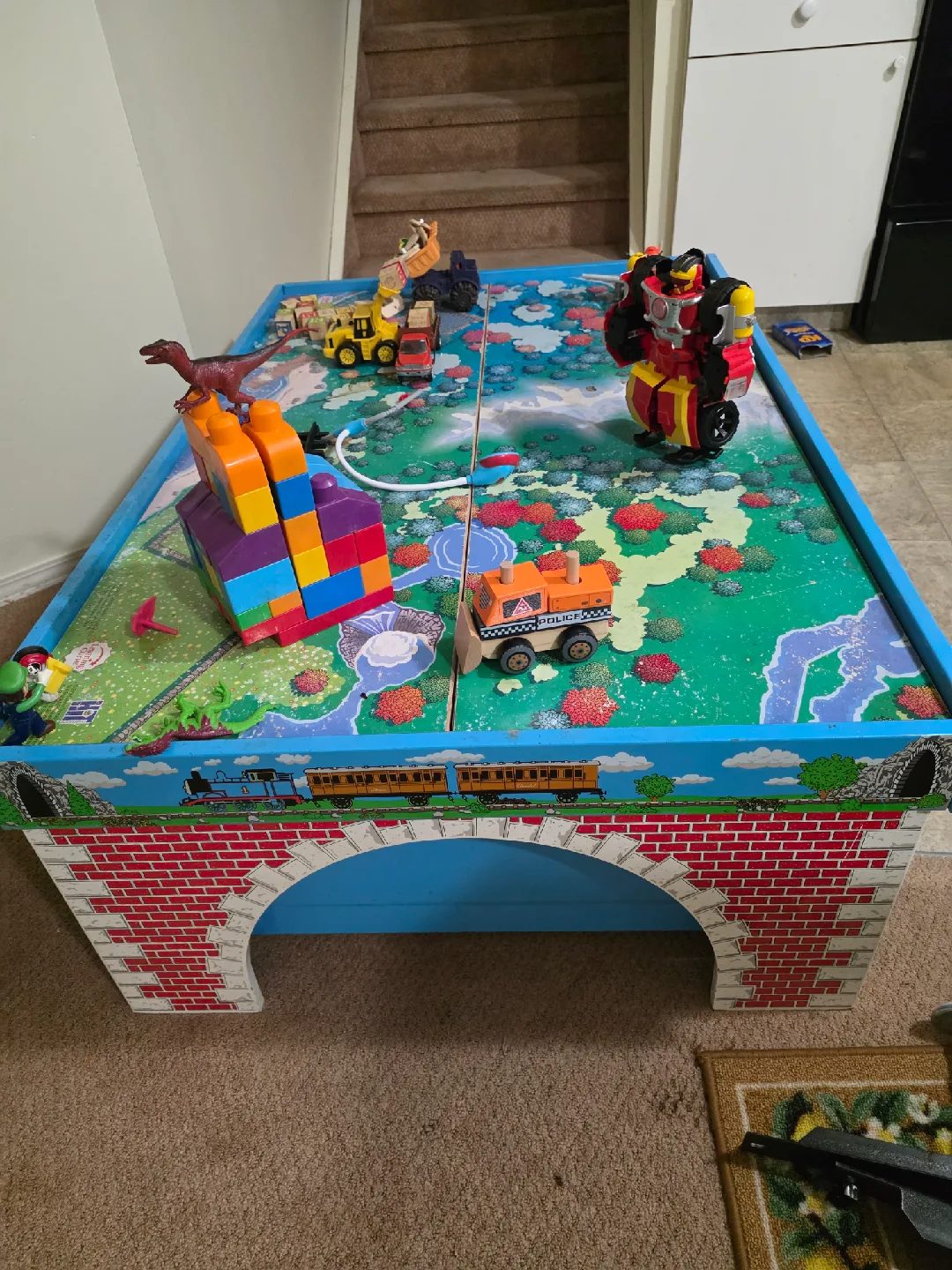 Thomas & Friends Train Table with Toys image indicator(4)