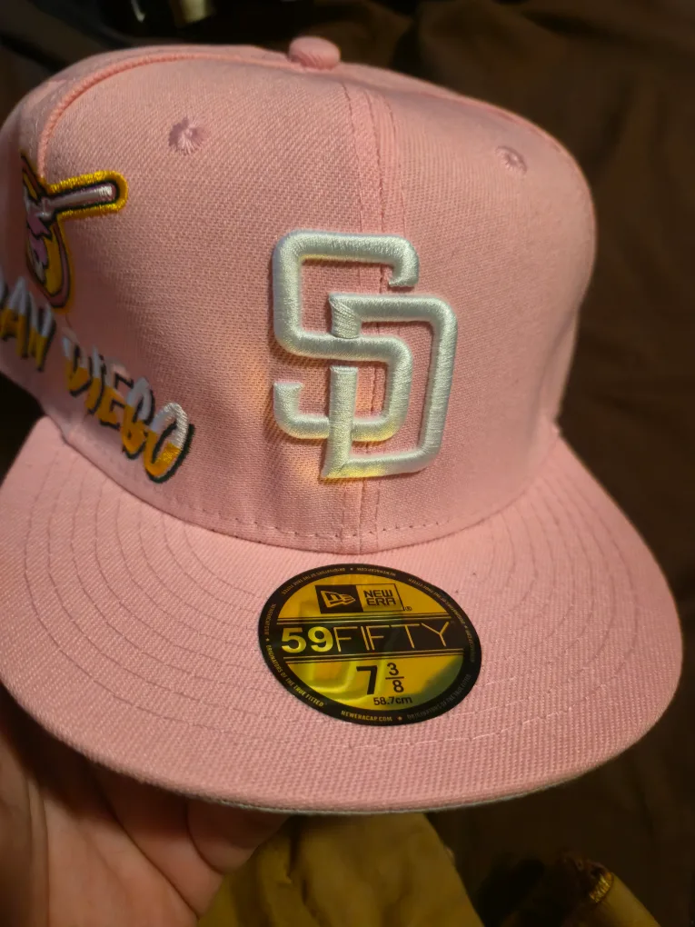 New Era San Diego Padres Fitted Hat 7 3/8 thumbnail
