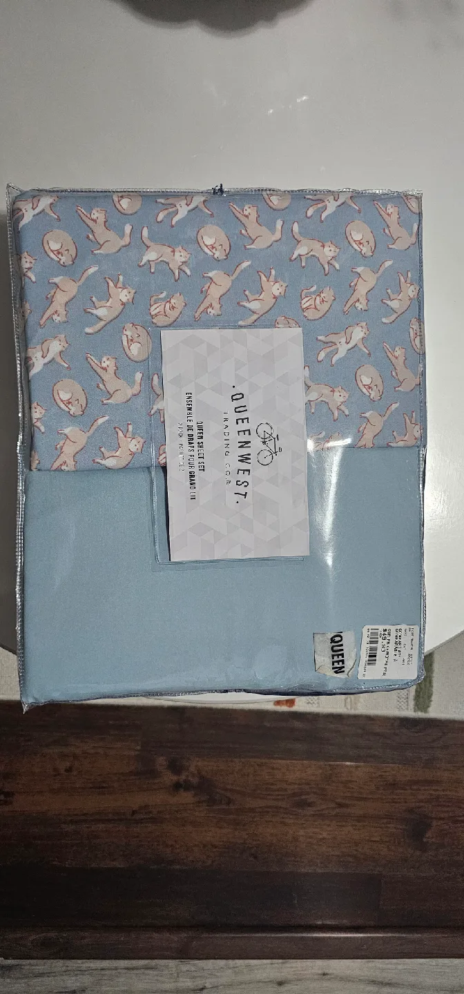 Queen West Queen Sheet Set - New image indicator(3)