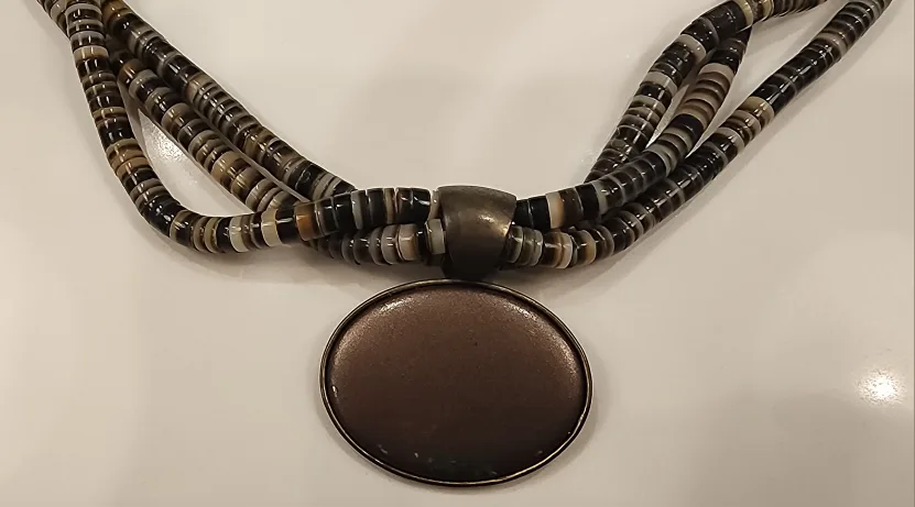  Vintage Heishi Brown Pen Shell Necklace with Copper Pendant image indicator(2)