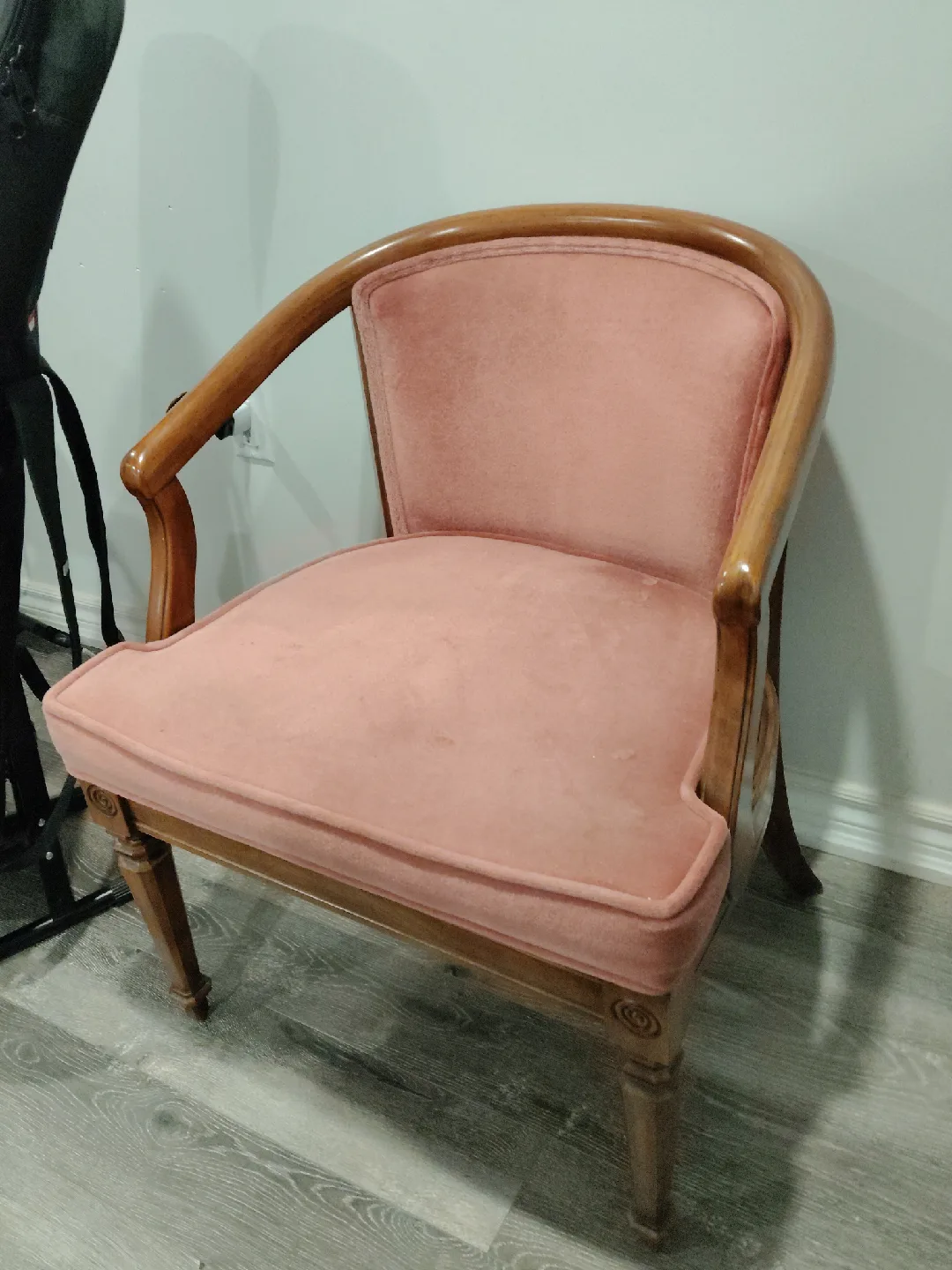 Vintage Pink Upholstered Armchair image indicator(3)