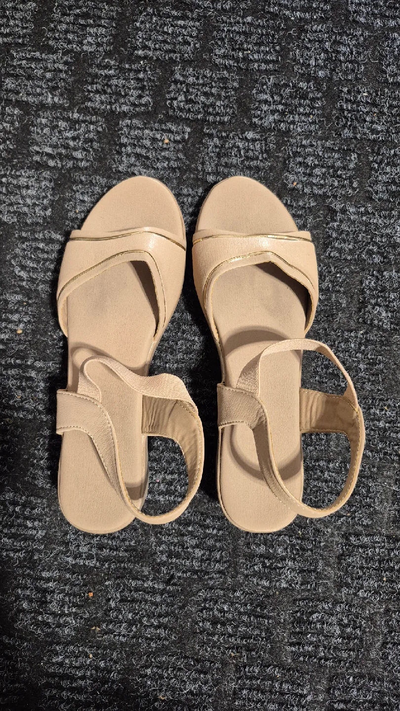 Weark Beige Sandals - Size 41 image indicator(3)