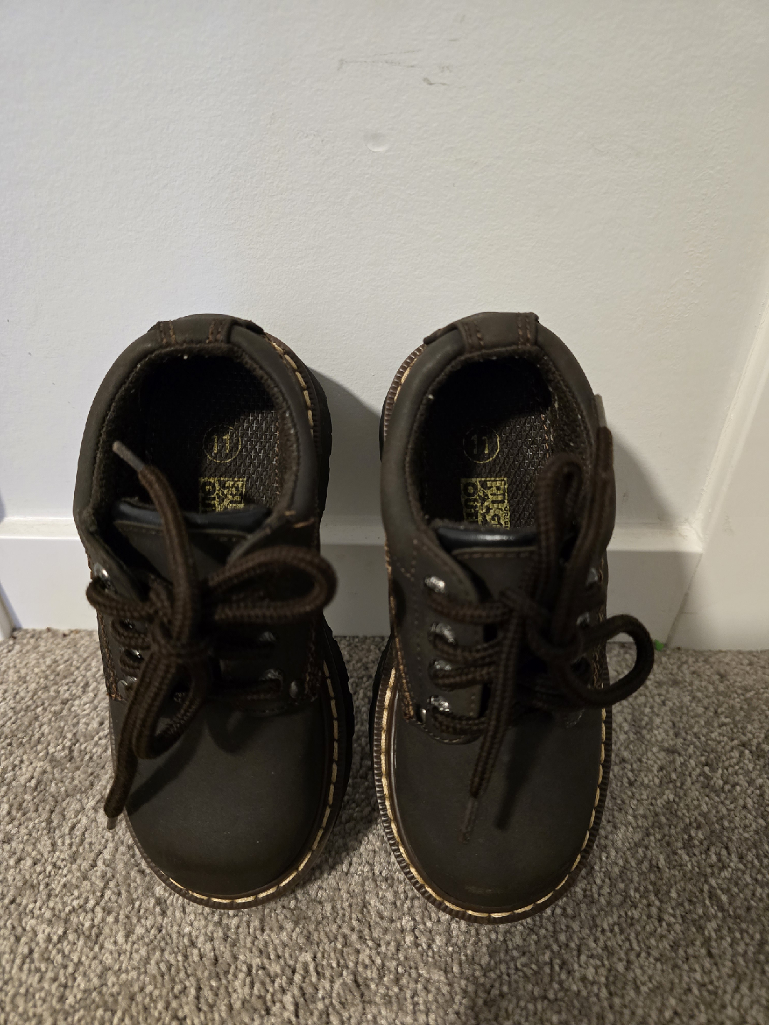 Rugged Outback Shoes - Size 11