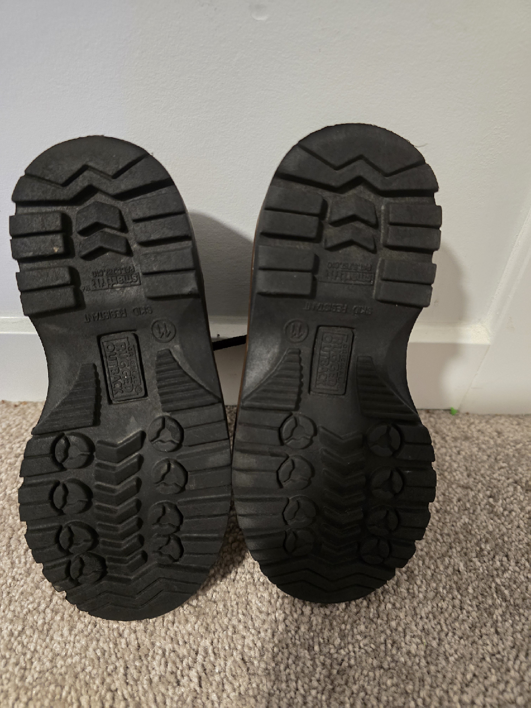 Rugged Outback Shoes - Size 11 - photo 3