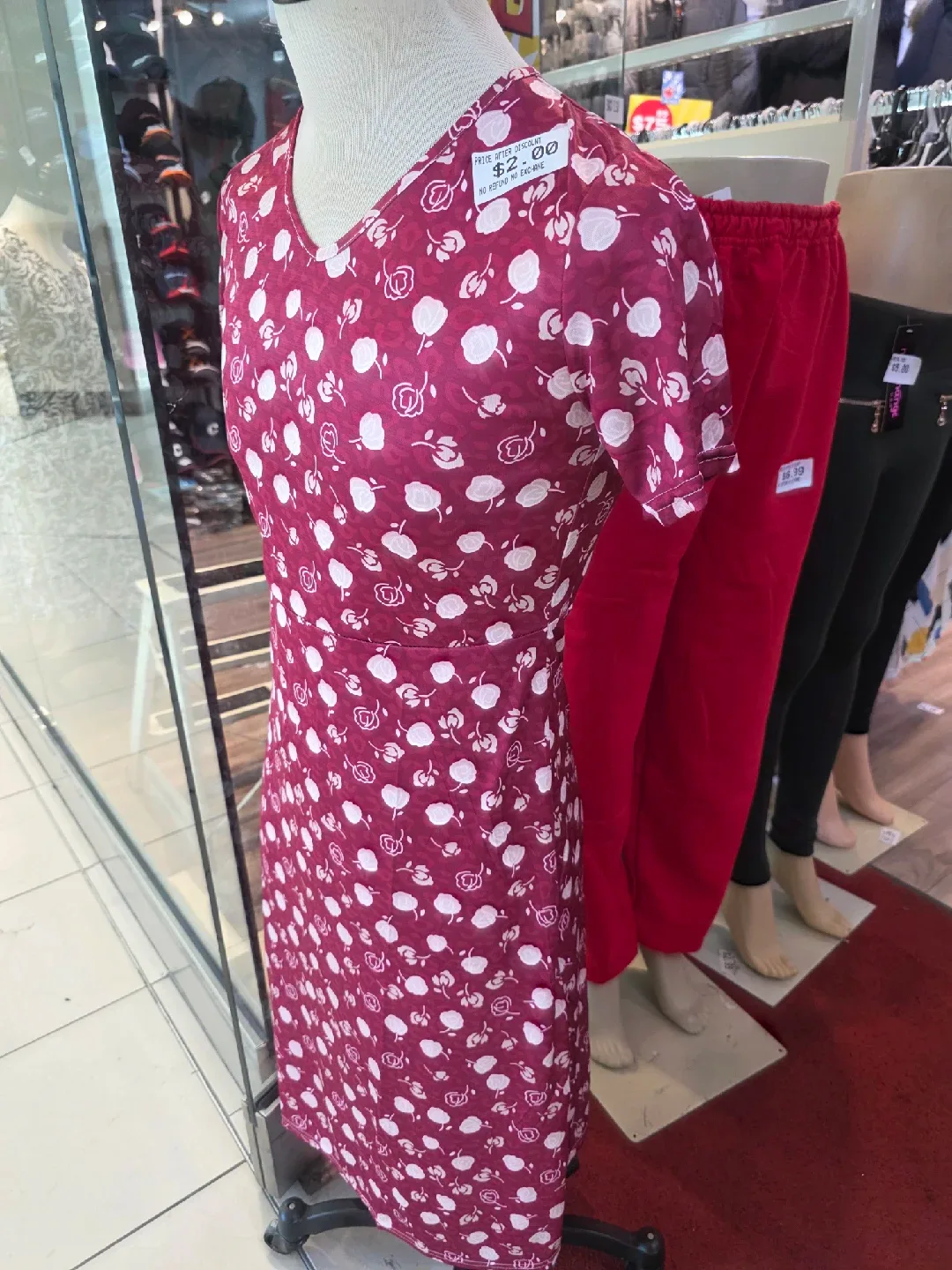 dresses on sale image indicator(2)