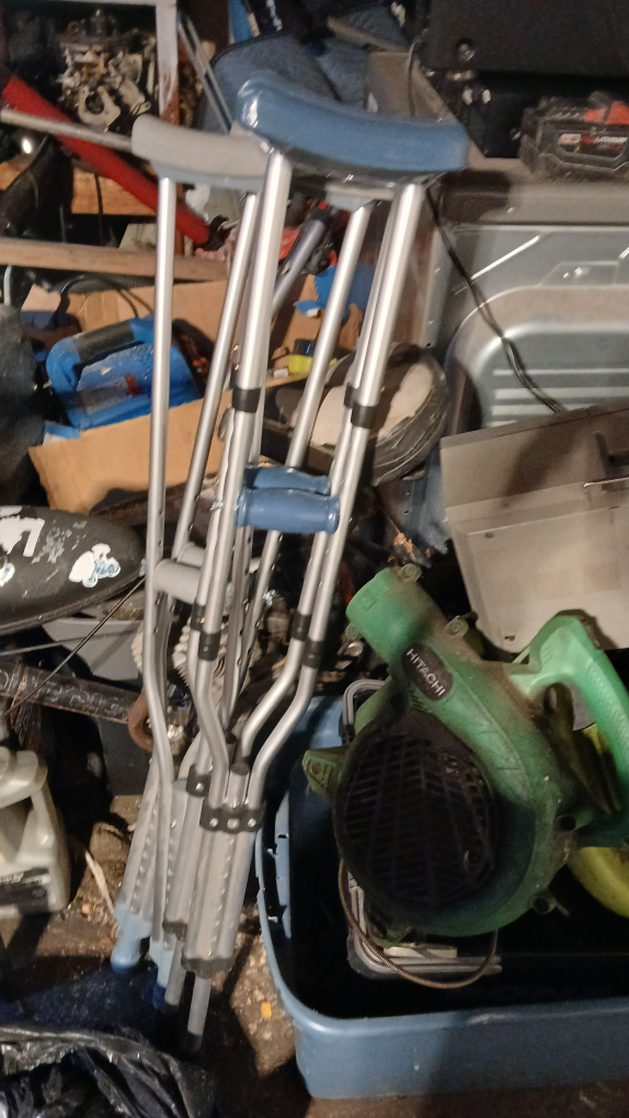 Adjustable Aluminum Crutches - photo 5