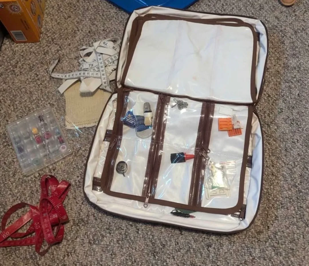 Embroidery Hoops and Crafting Supplies image indicator(6)