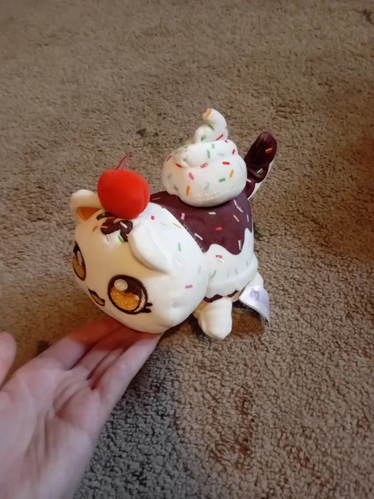 Aphmau MeMeows image indicator(7)