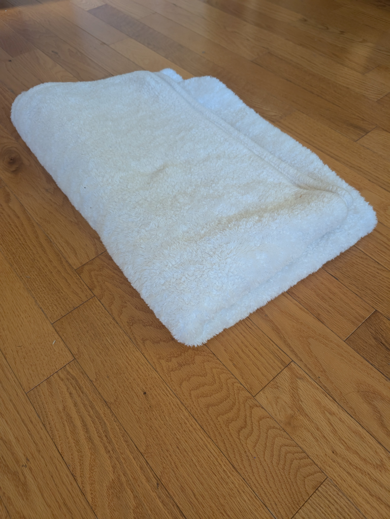 Couture throw blanket,  off white color🧡 - photo 2