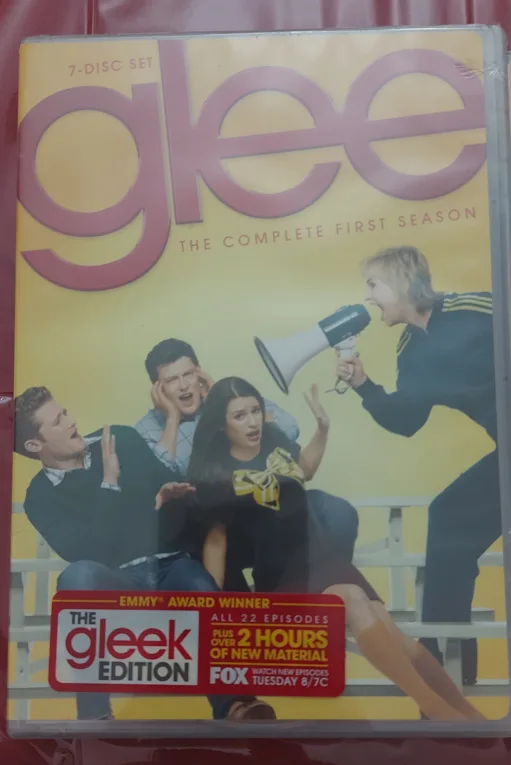 Glee DVD Set: Seasons 1, 2 dvd & Concert Blu-Ray image indicator(2)