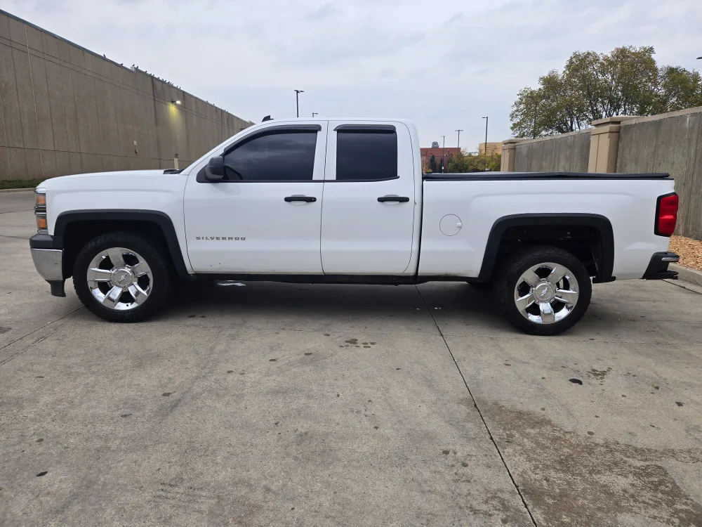 **2014 CHEVY SILVERADO 1500** INSPECTED AND READY TO GO! image indicator(3)