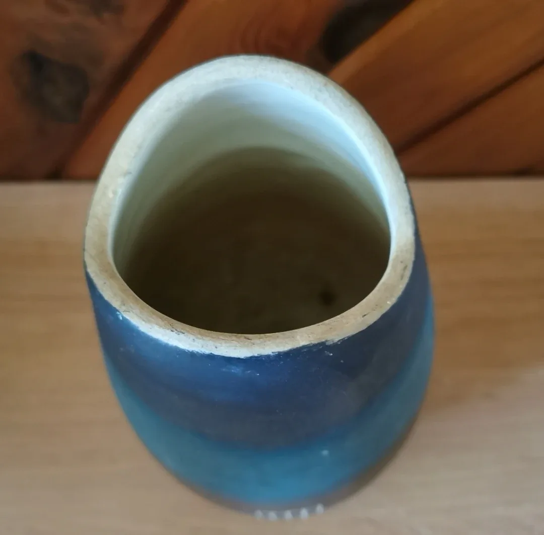 Native American Pottery Vase image indicator(3)